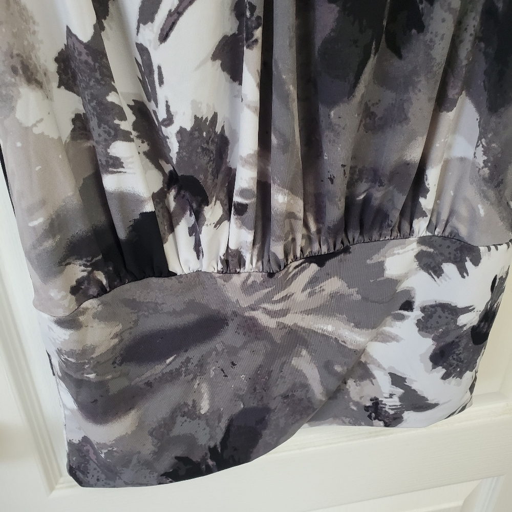 Express Tunic- Size XS - Picture 4 of 7